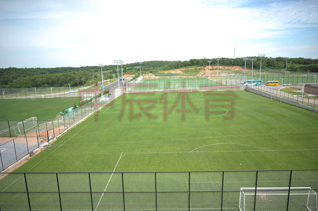 辽宁体育训练中心（柏叶基地）田径场、足球训