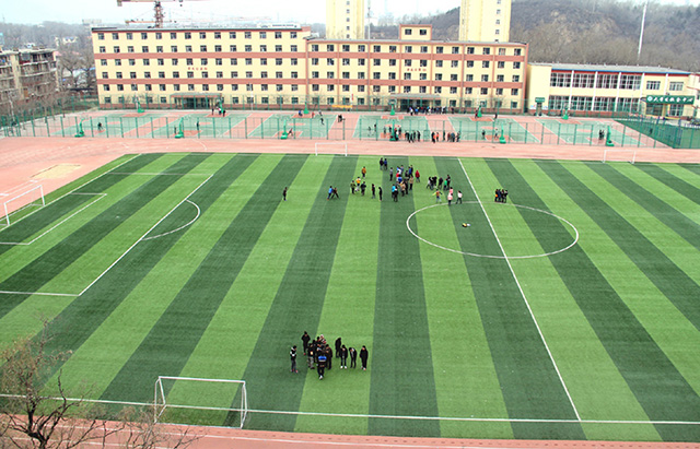 吉林电子信息职业技术学院田径场