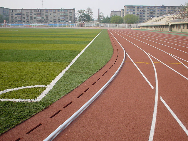 铁路机械学校运动场